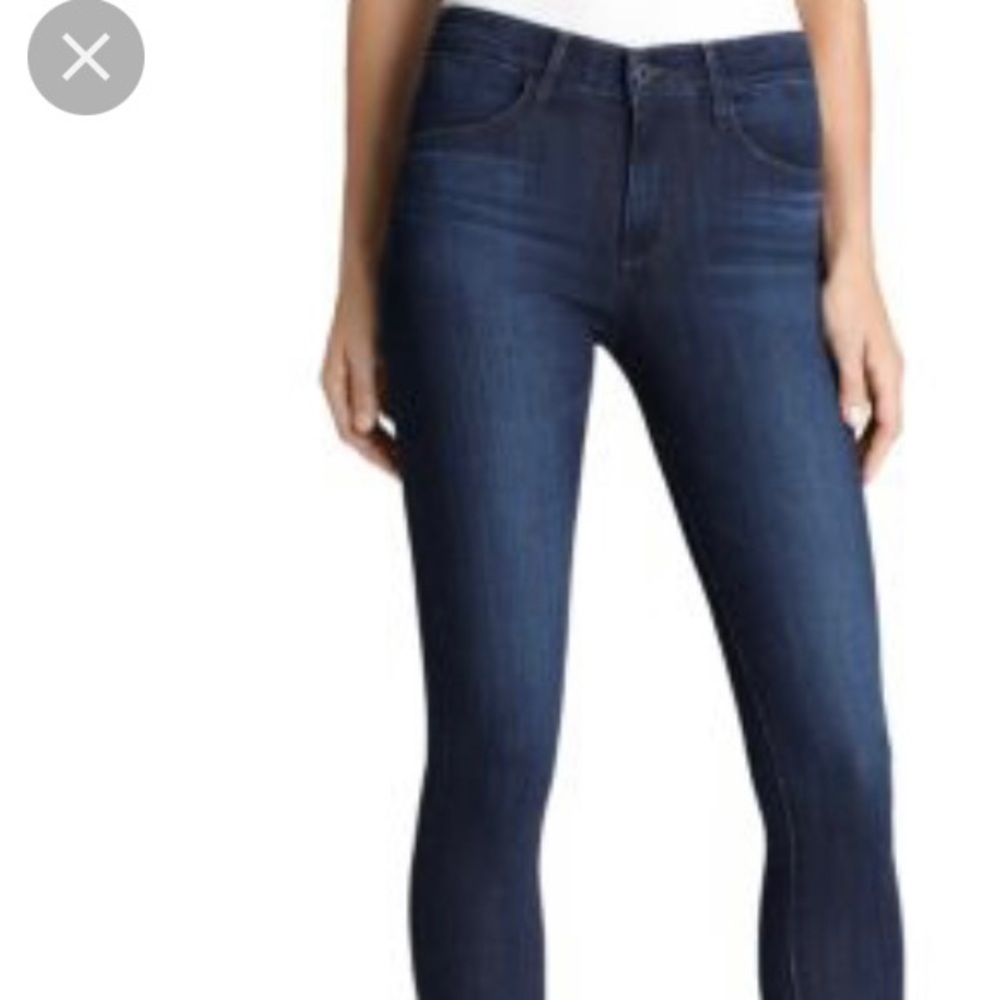AG The Farrah High Rise Skinny jeans 29R (30 length)